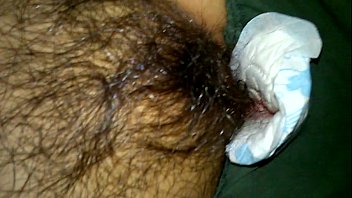 Indian Pinki Bhabhi in periods showing by husband Jeet