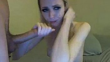 This blonde HD Webcam girl gives a nice blowjob-cum2her.com