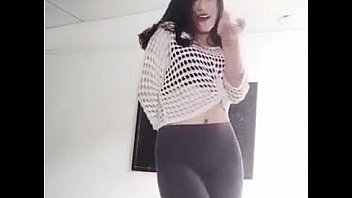 [Muvik] Nhảy sexy - Cấm quay tay - qwerty