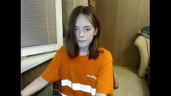 Teen fingers herself on webcam