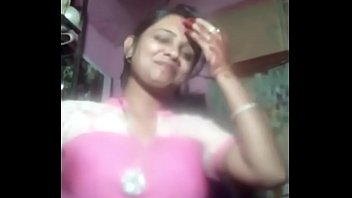 Indian Aunty Boobs Show online sex toy  secretsense.in