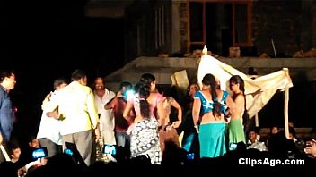 Public desi Telugu natukatti featuring local randis nude on stage