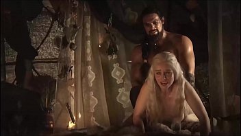 Emilia Clarke Jerk Off Challenge