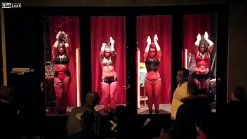 Redlight Amsterdam - De Wallen - Prostitutes Hookers Sexy Girls