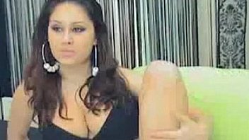 thick latina girl rubs her self all over on cam