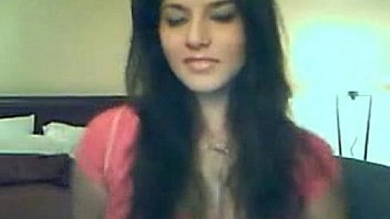Cute brunete on webcam - xCamsForYou.com