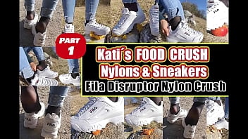 Fila Destrudor Shoeplay Nylon feet and Crush Trample Trailer Sneaker girl Feet Shoeplay   Here I show you my filas destructor with nylons, I crush differentcarrots, apples, bloodorange, orange take off my filas and show you my nylons