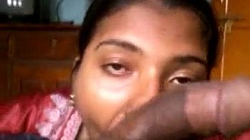 Indian South Indian girl nice blowjob with friend - Wowmoyback